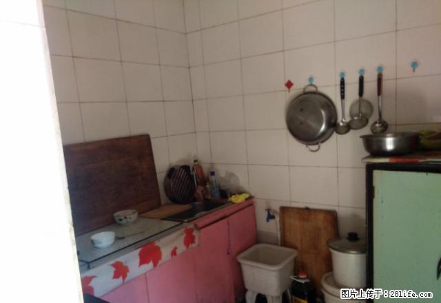 此房在长平西街,繁华地段,水电齐全,交通方便。 - 房屋出租 - 房屋租售 - 晋城分类信息 - 晋城28生活网 jincheng.28life.com