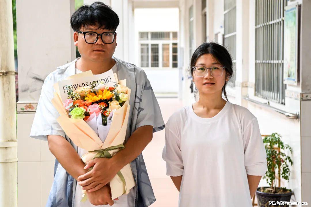 全网追的“扁担女孩”,找了一份暑假工,时薪12元 - 晋城生活资讯 - 晋城28生活网 jincheng.28life.com